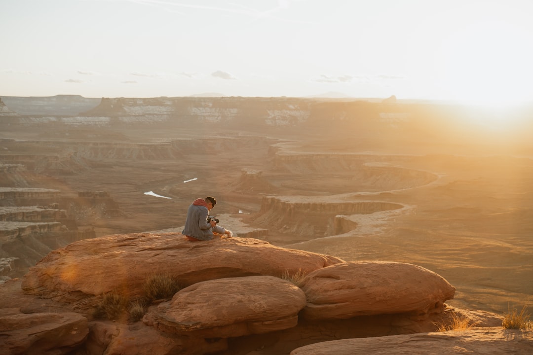 Embracing Nature: The Healing Power of Outdoor Travel